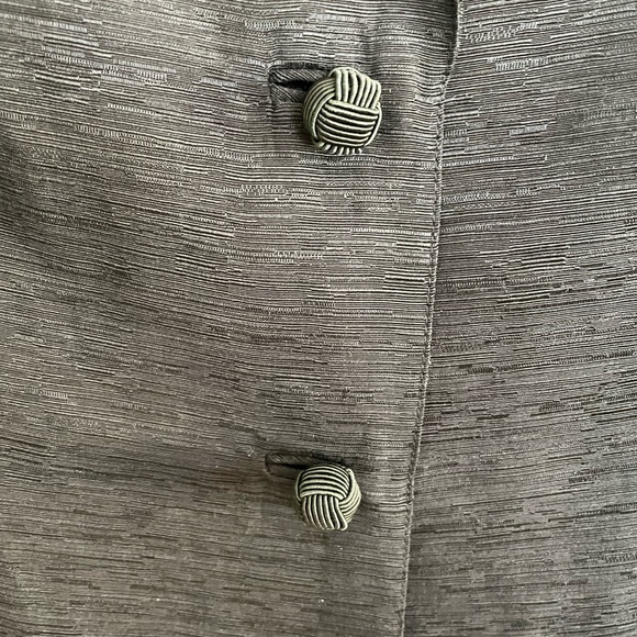 Ladies 2 piece suit. Vera Cristina. Silk/Linen. Small jacket/Size 6 trousers. - Picture 4 of 10